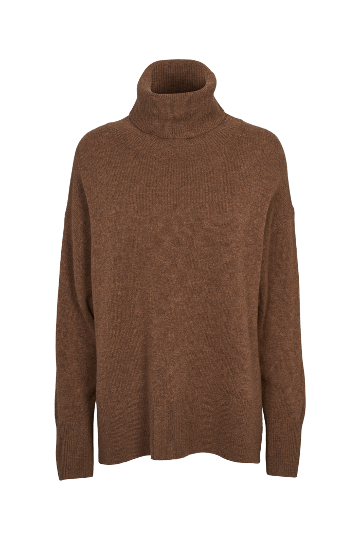 basic-apparel-liz-t-neck-pullover-fondue-fudge-merino-oversize image 5