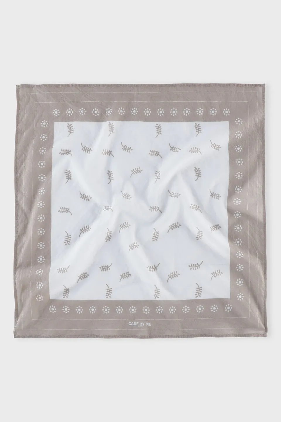 care-by-me-wheat-schal-55x55-braun-schwarz-bio-baumwolle image 1