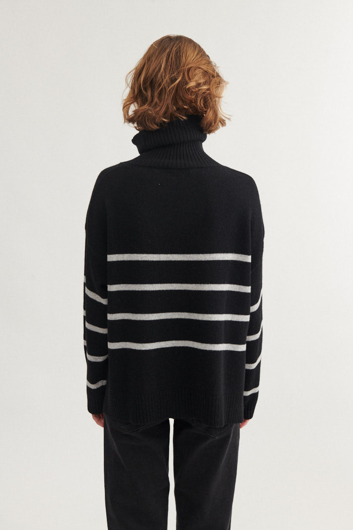 basic-apparel-lise-striped-t-neck-pullover-black-recycling image 3