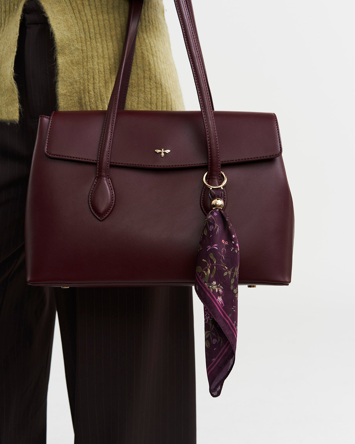 fable-england-romilly-schultertasche-burgundy-laptop-13-nasz image 8