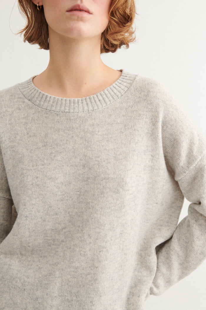 basic-apparel-lise-o-neck-pullover-light-grey-mel-wolle-oversize image 5