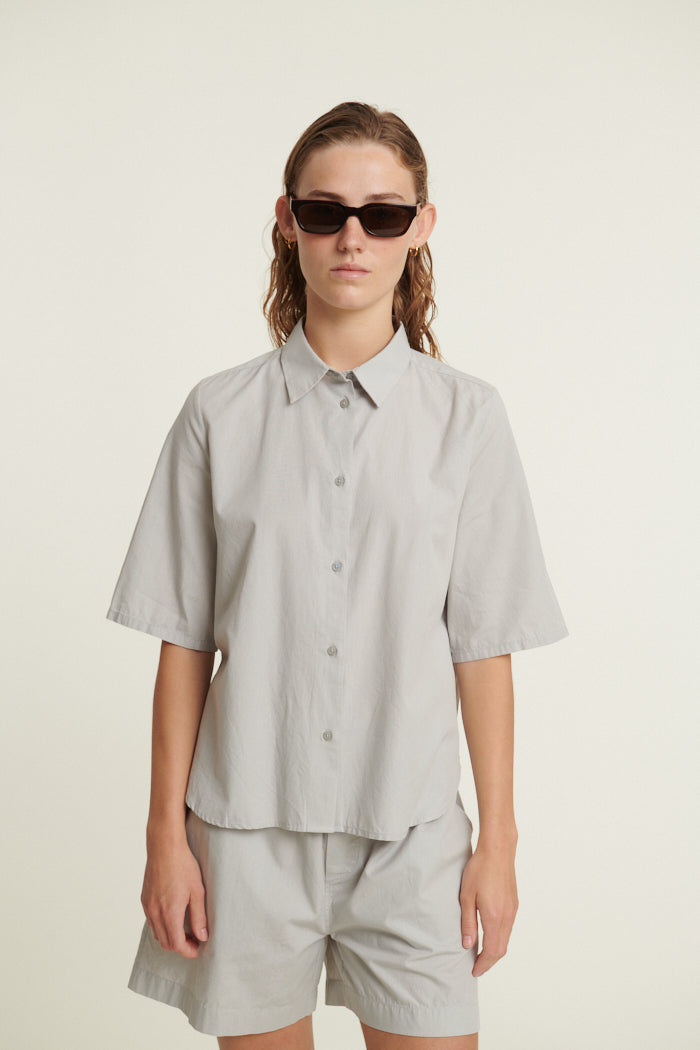basic-apparel-silje-ss-shirt-high-rise-bio-hemd image 1