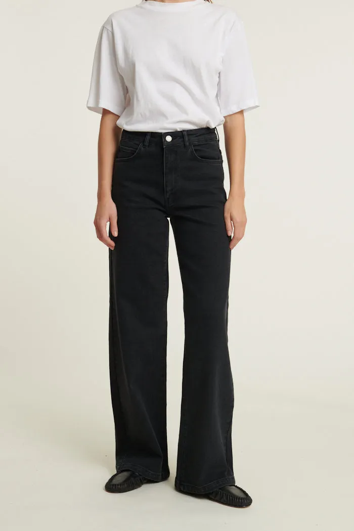 basic-apparel-enya-black-jeans-damen-schwarz-weites-bein image 1