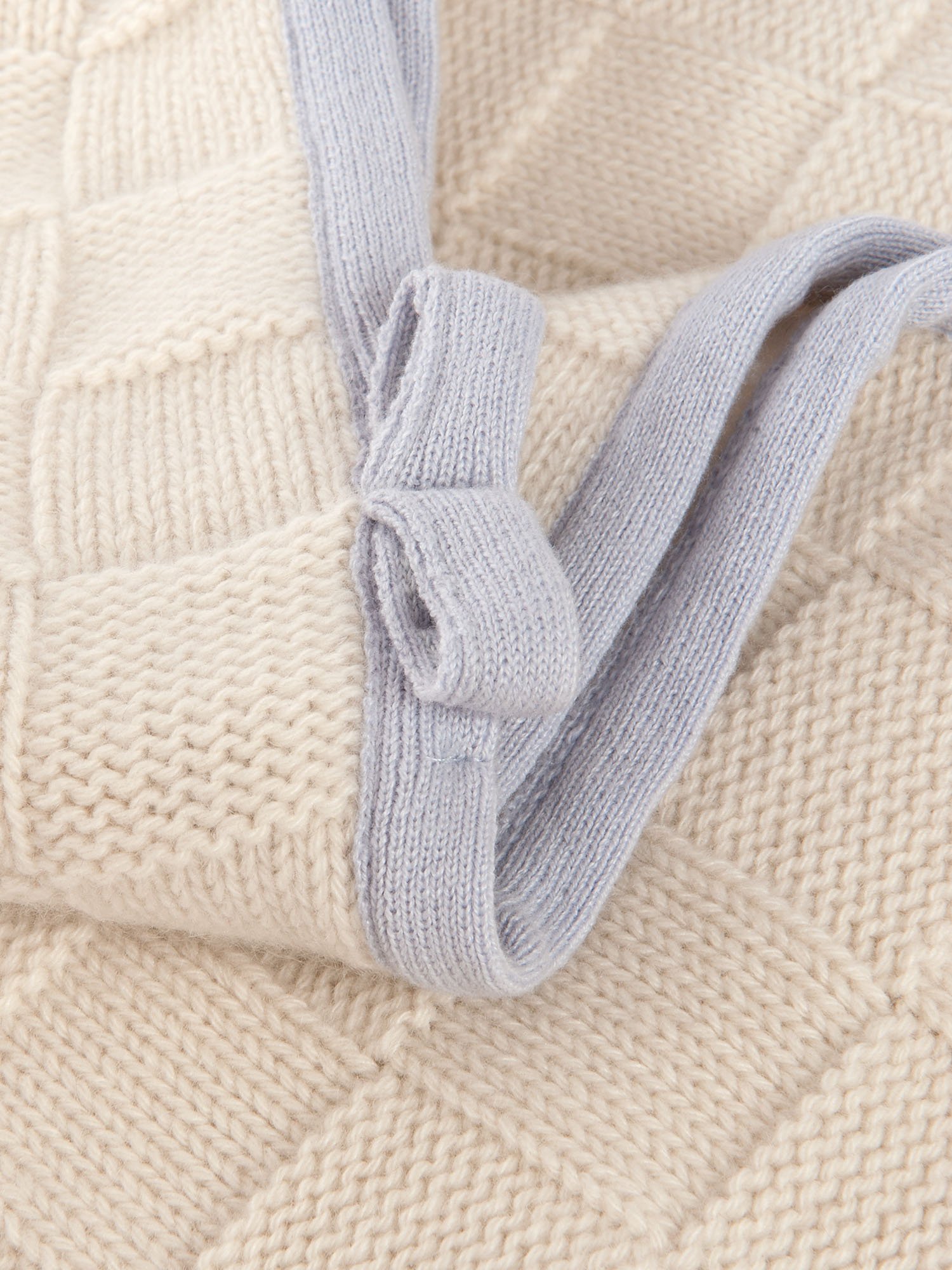 dalle-piane-cashmere-babydecke-mit-bord-re-himmel-100-kaschmir image 4