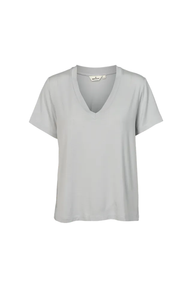 basic-apparel-joline-v-neck-langarmshirt-high-rise-tencel image 1