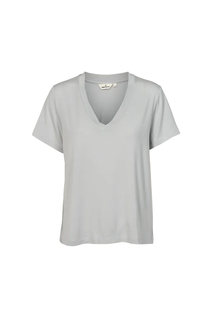 basic-apparel-joline-v-neck-langarmshirt-high-rise-tencel image 1