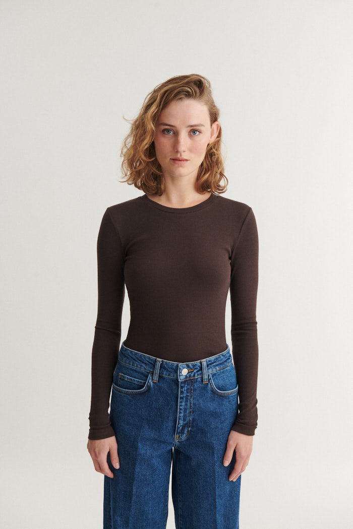 basic-apparel-ludmilla-ls-tee-langarmshirt-chocolate-torte-bio image 1