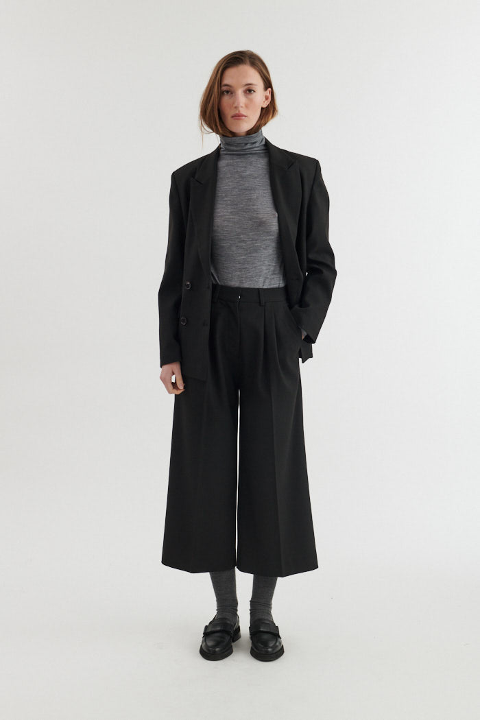 basic-apparel-marjo-cropped-hose-black-recyceltes-polyester image 6