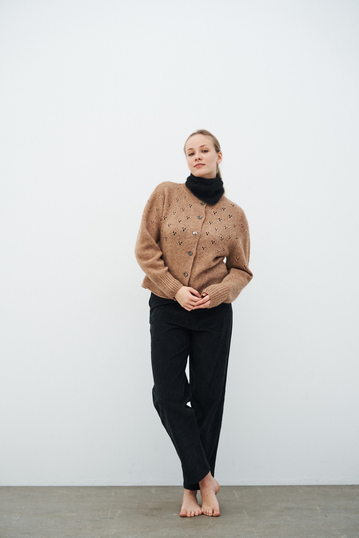 care-by-me-harmonie-cardigan-strickjacke-schwarz-kaschmir-seide image 3