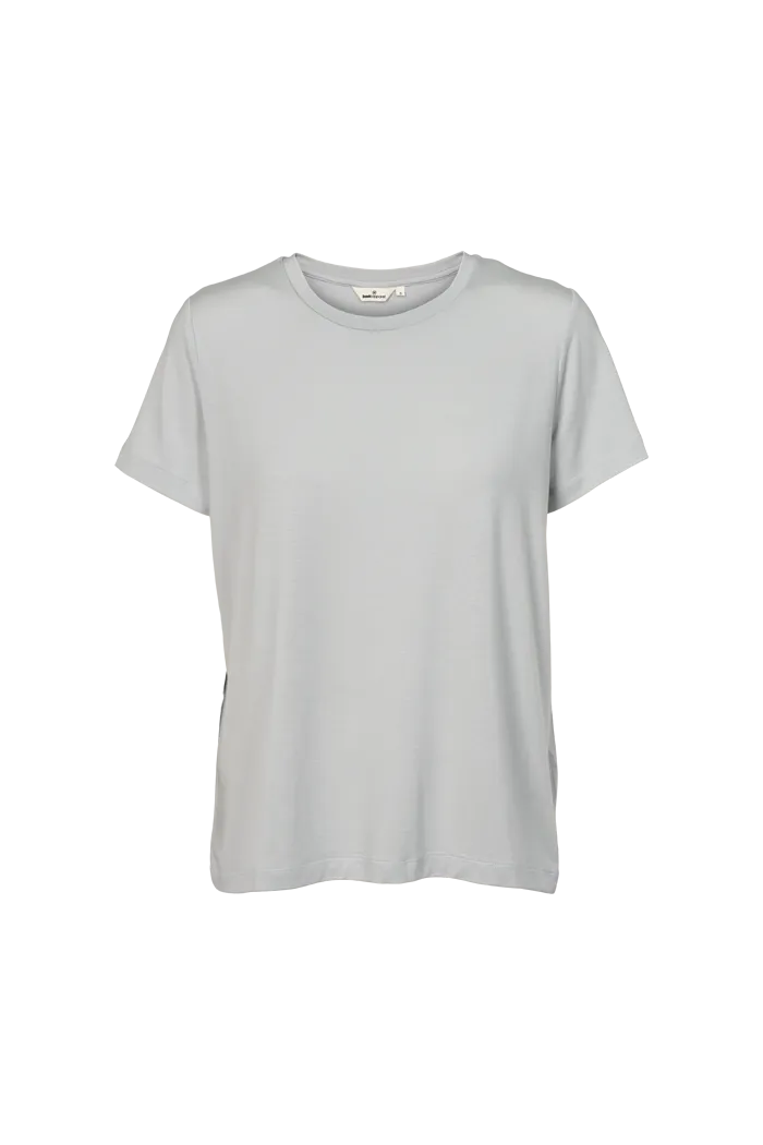 basic-apparel-jolanda-tee-t-shirt-high-rise-tencel-elastan image 1