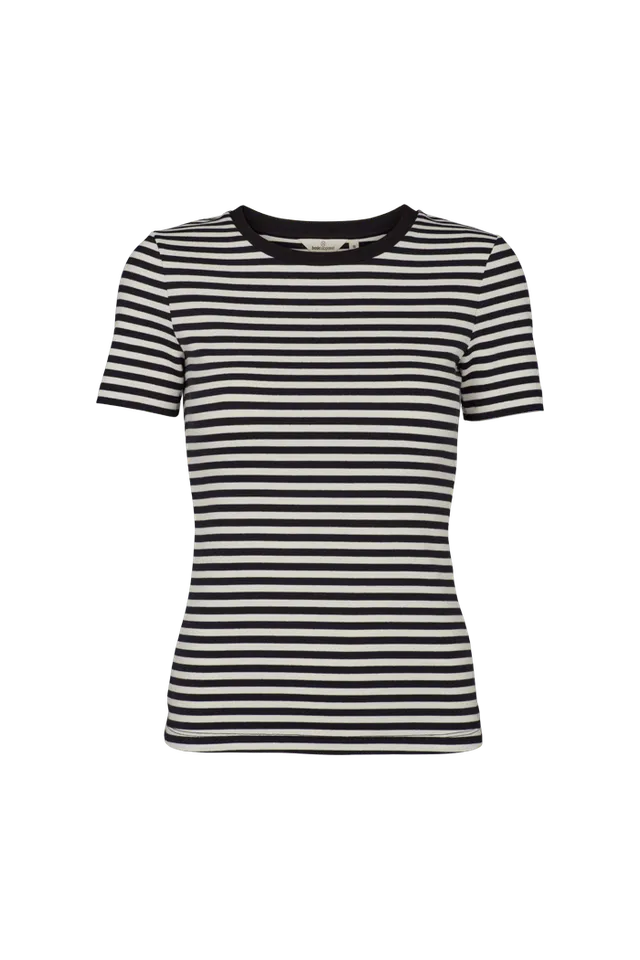 basic-apparel-ludmilla-o-neck-t-shirt-whisper-white-bio-baumwolle image 1