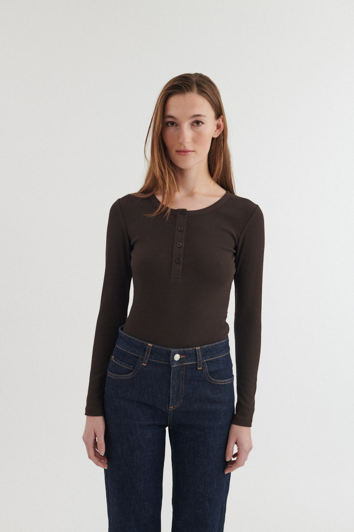 basic-apparel-ludmilla-granddad-langarmshirt-braun-bio image 1