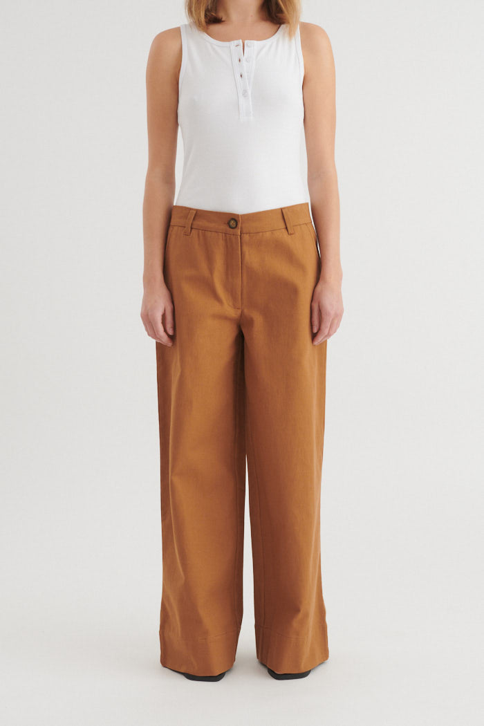 basic-apparel-lilla-pants-stoffhose-nuthatch-bio-baumwolle image 1