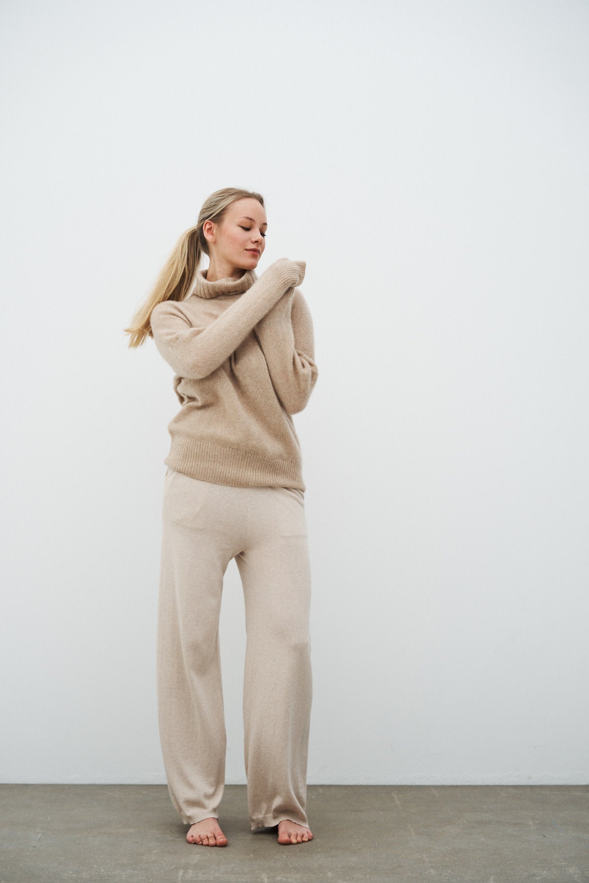 care-by-me-hanne-rollkragenpullover-kaschmir-schwarz image 2