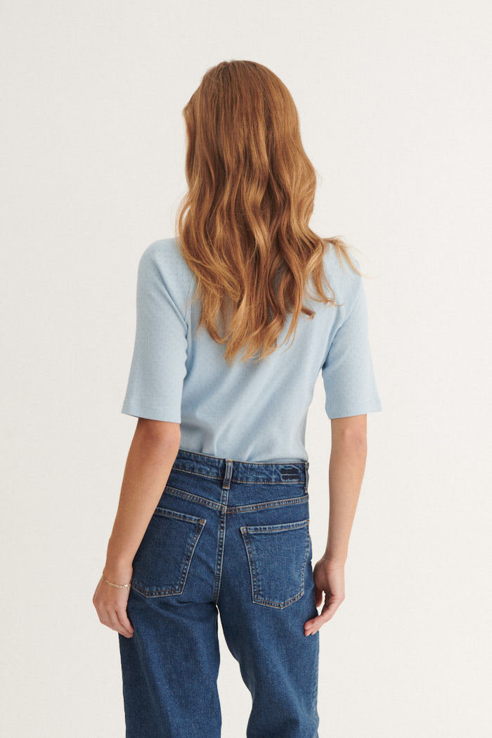 basic-apparel-arense-tee-damen-t-shirt-cashmere-blue-bio-slim image 3