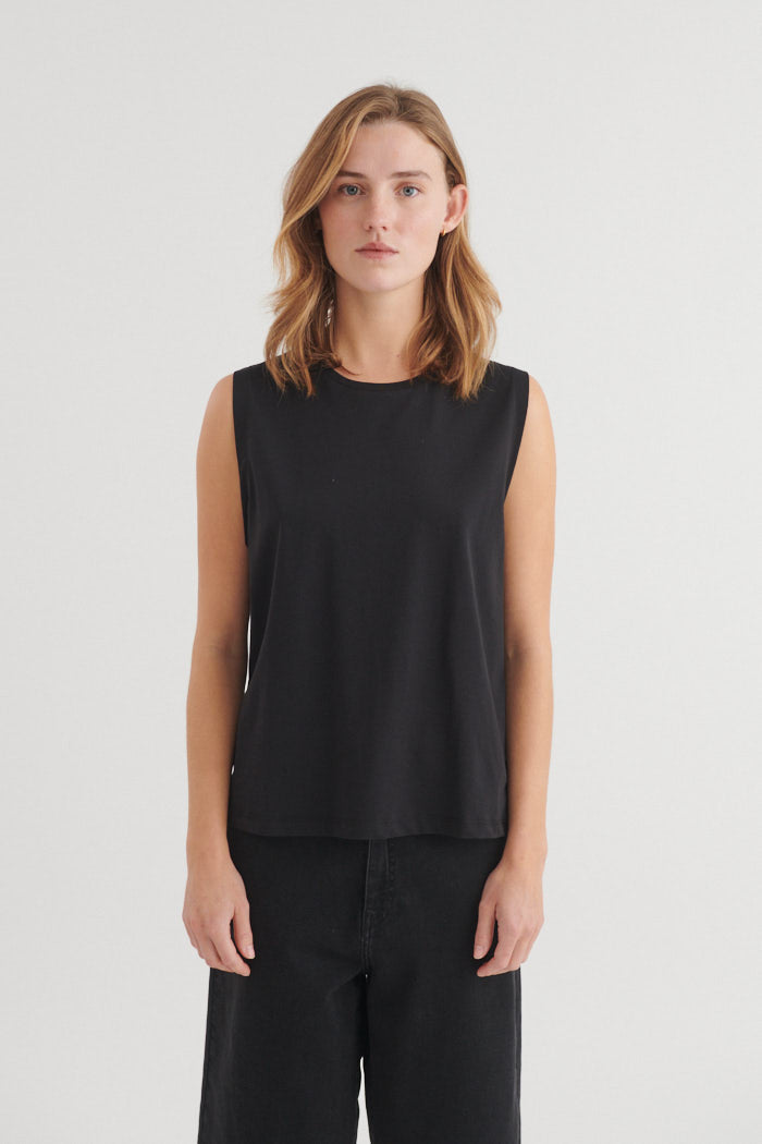 basic-apparel-raja-tank-top-schwarz-bio-baumwolle image 1