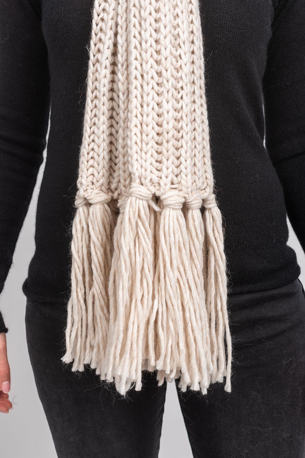 dalle-piane-cashmere-schal-alpaka-mix-beige-220x25-geschenkbox image 4