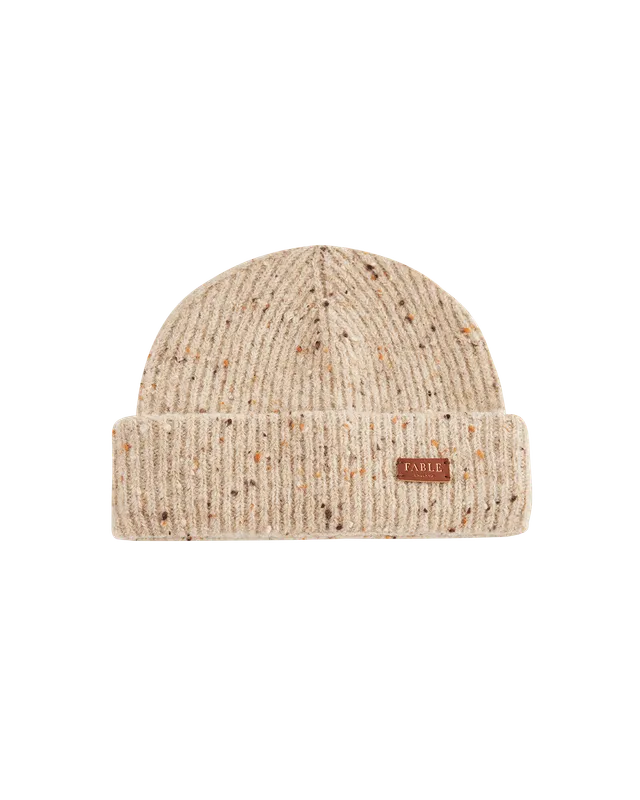 fable-england-strickm-tze-taupe-beanie-damen image 1
