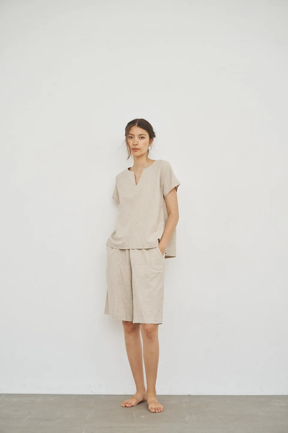care-by-me-cecilie-v-top-leinen-schwarz-gr-s image 1