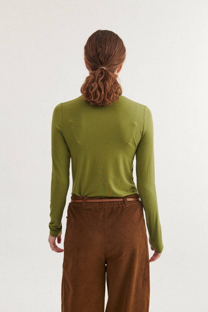 basic-apparel-joline-t-neck-shirt-mayfly-tencel-slim-fit image 3