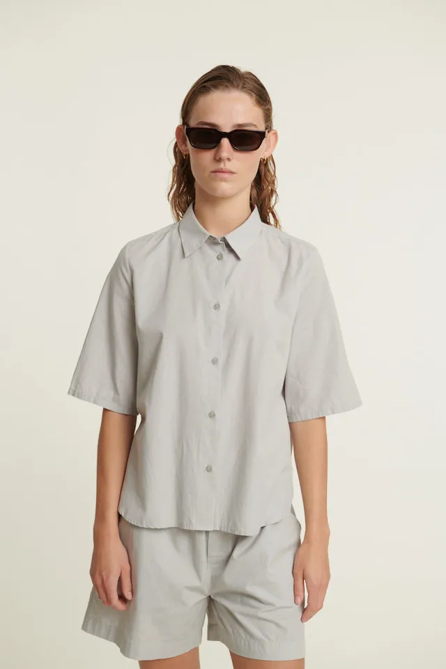 basic-apparel-silje-ss-shirt-high-rise-bio-hemd image 1