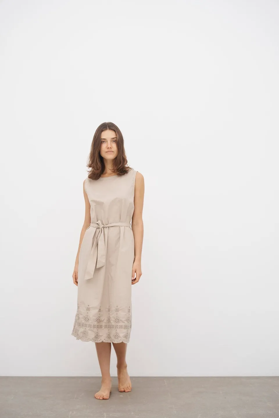 care-by-me-flora-a-dress-kleid-sand-bio-baumwolle-gots image 1