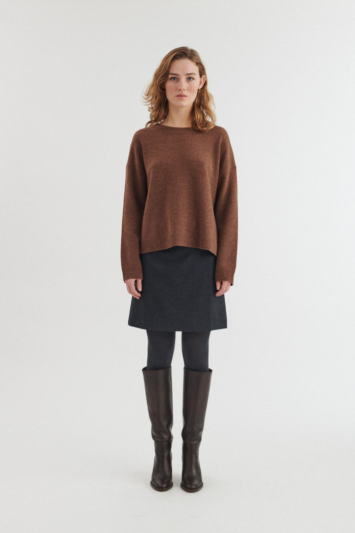 basic-apparel-liz-o-neck-pullover-fondue-fudge-merinowolle image 5