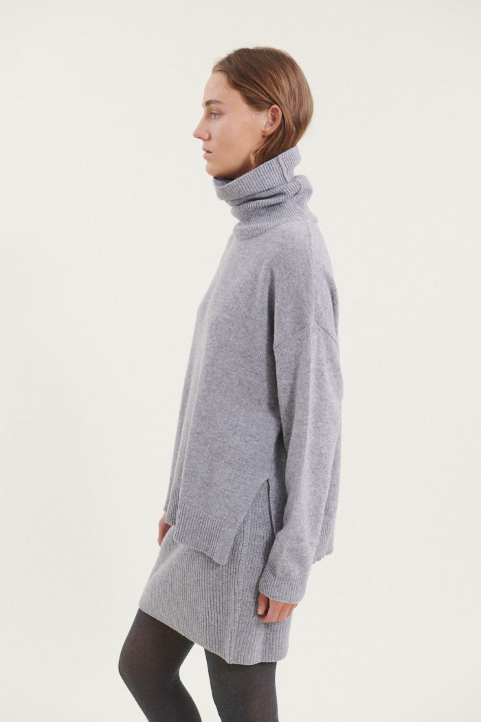 basic-apparel-lise-short-t-neck-pullover-hellgrau-meliert-lammwolle image 2