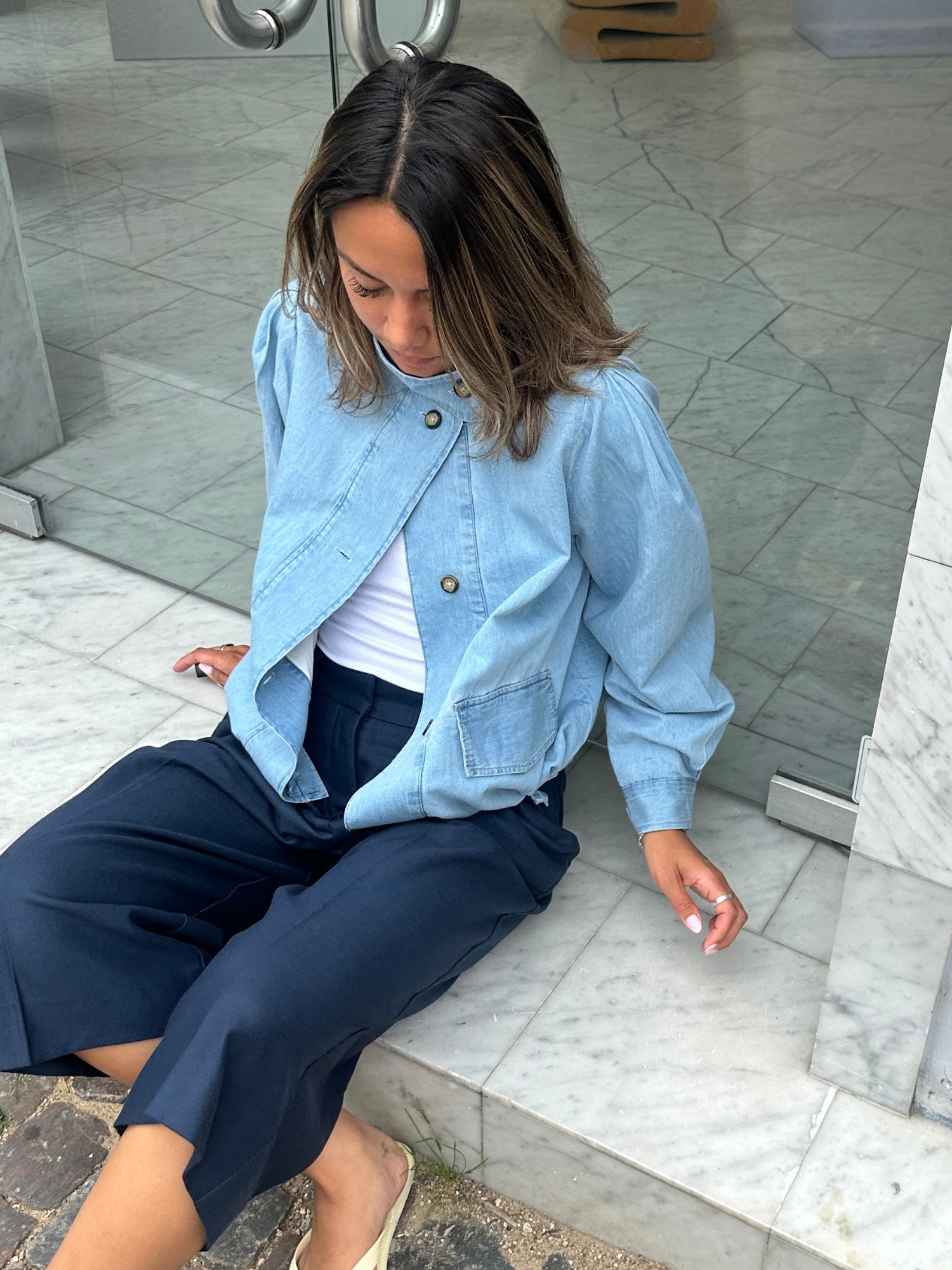 basic-apparel-cody-jacket-jeansjacke-light-wash-bio-baumwolle image 2