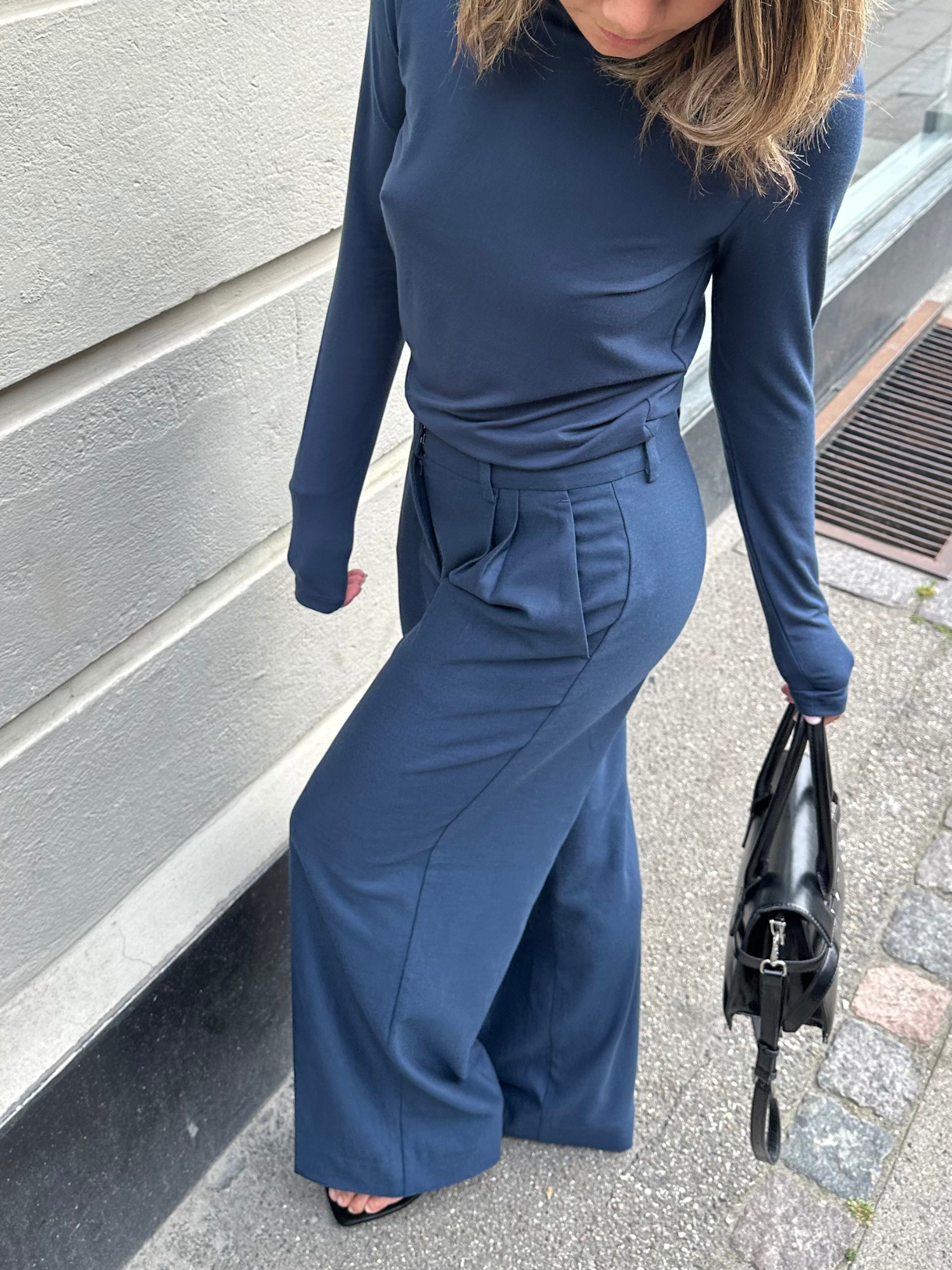basic-apparel-marjo-hose-navy-melange-weites-bein image 2