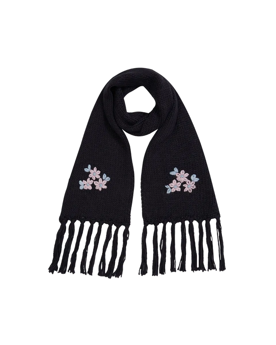 fable-england-forget-me-not-strickschal-navy-mit-blumenmuster image 1