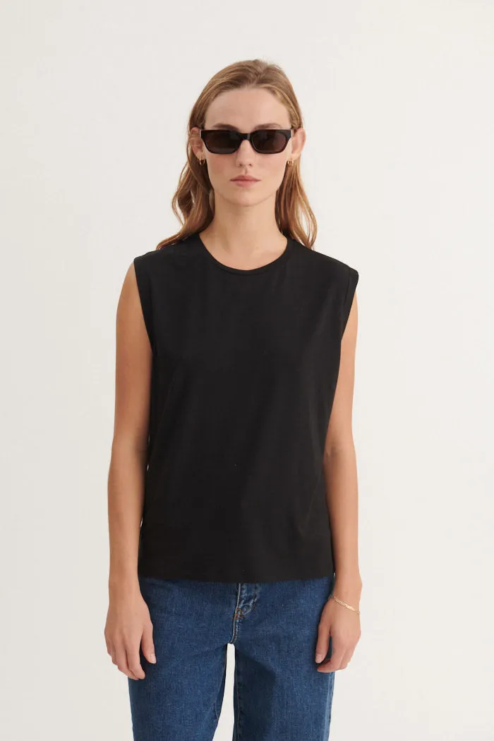 basic-apparel-jolanda-ba121-10-top-schwarz-tencel image 1