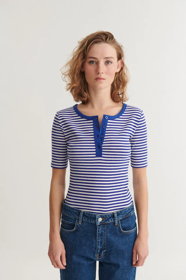 basic-apparel-ludmilla-top-streifen-blau-bio-baumwolle image 1