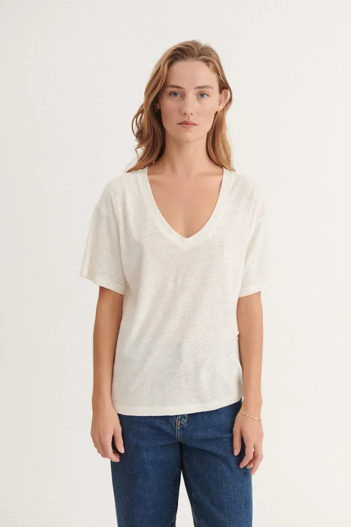 basic-apparel-ryda-v-neck-tee-t-shirt-off-white-leinen image 1