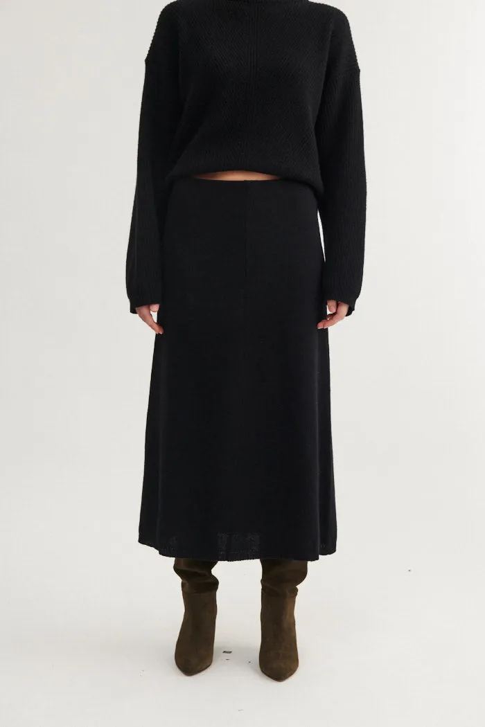 basic-apparel-lise-3-4-skirt-strickrock-black-recyclingwolle image 1