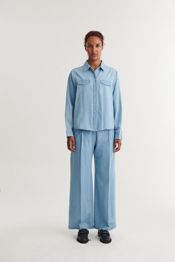 basic-apparel-cody-shirt-jeanshemd-light-wash-bio-baumwolle image 5