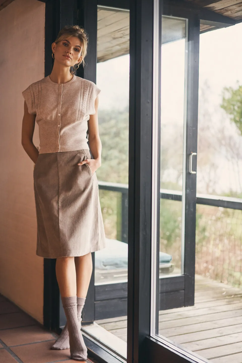 care-by-me-faye-skirt-cordrock-schwarz-s-bio-baumwolle image 1