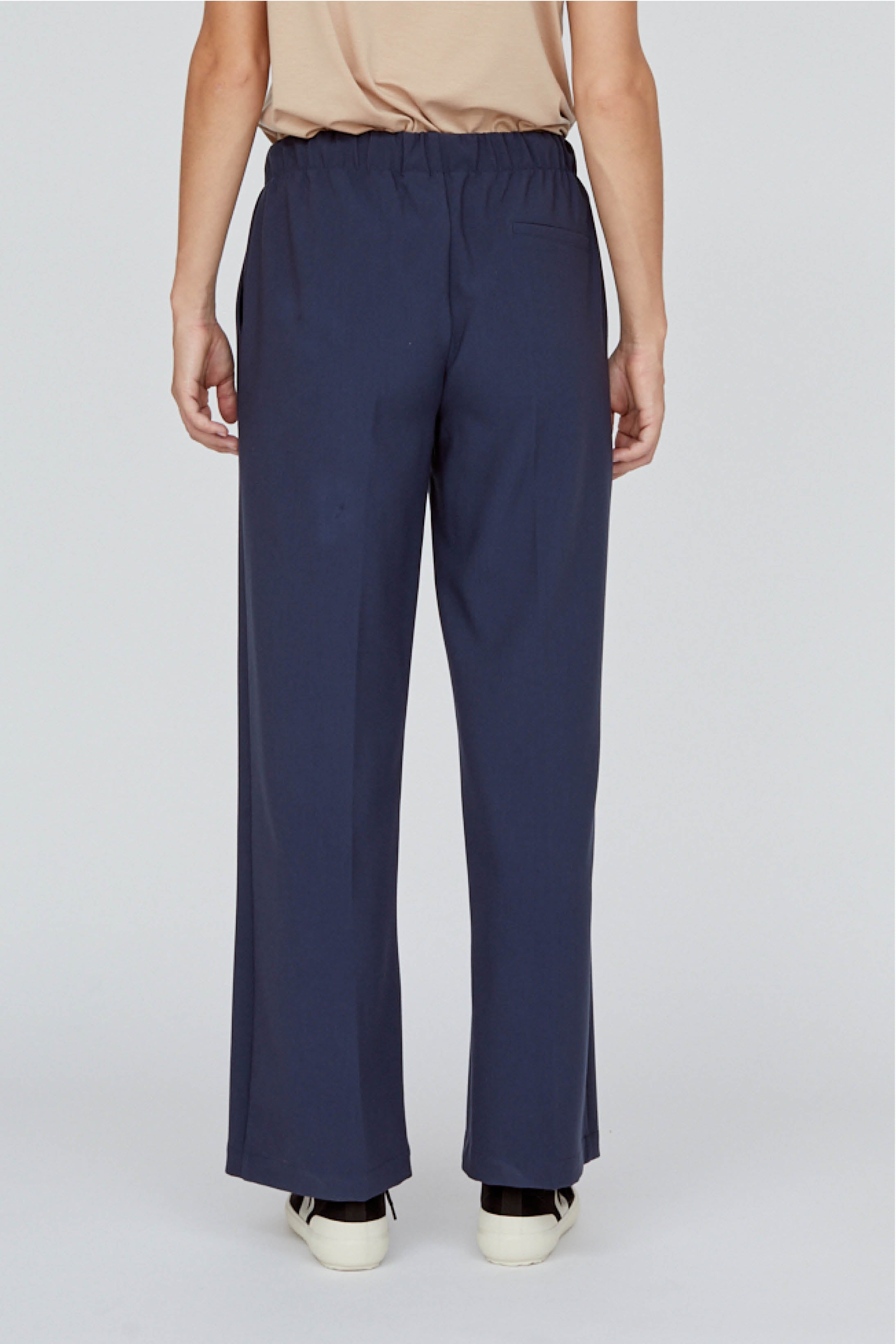 basic-apparel-sage-loose-pants-stoffhose-navy-mit-weitem-bein image 3