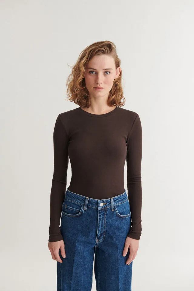 basic-apparel-ludmilla-ls-tee-langarmshirt-chocolate-torte-bio image 1