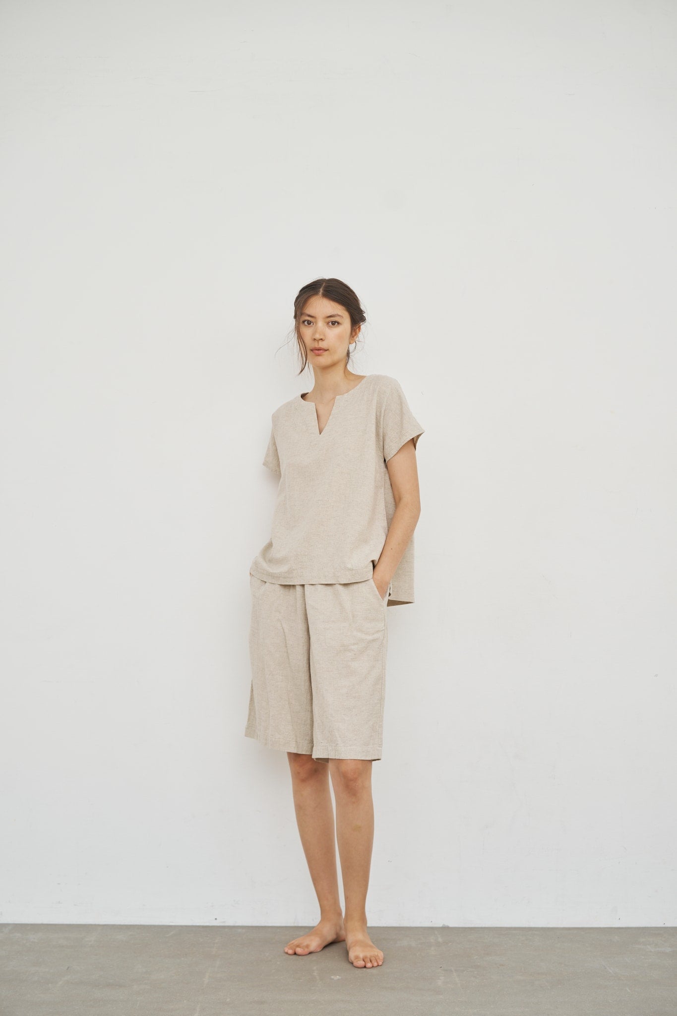care-by-me-cecilie-v-top-leinen-schwarz-gr-s image 1