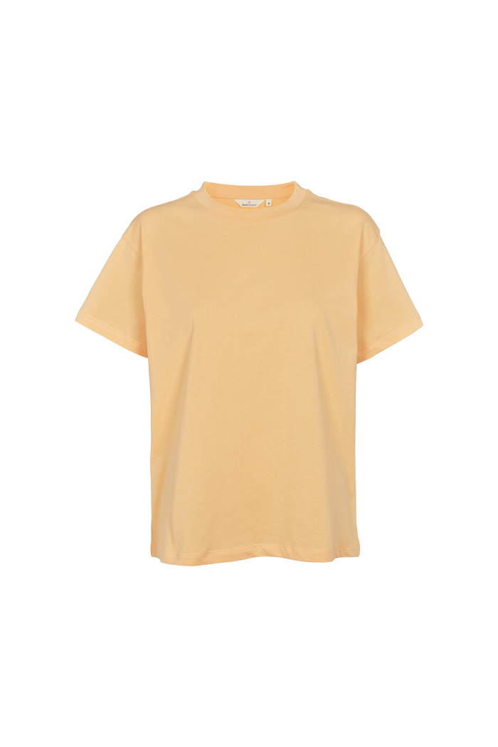 basic-apparel-rikke-tee-t-shirt-buff-orange-oversize-bio image 1