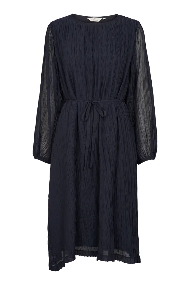 basic-apparel-cris-kleid-black-plissee-recycelt image 1