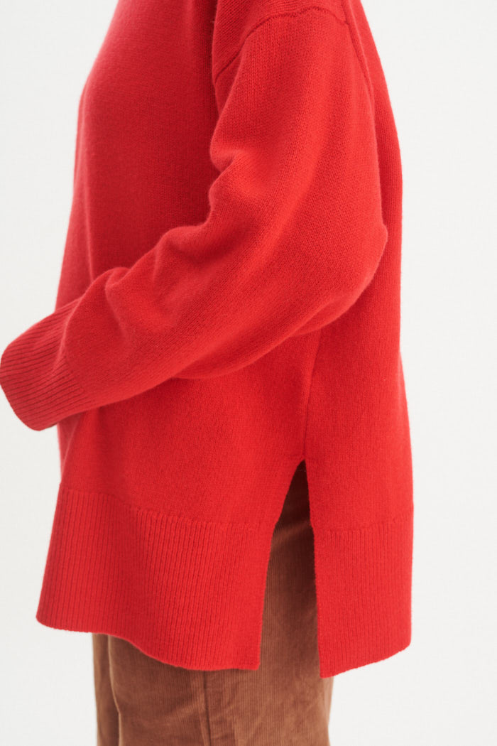 basic-apparel-liz-t-neck-tomato-merino-pullover image 4