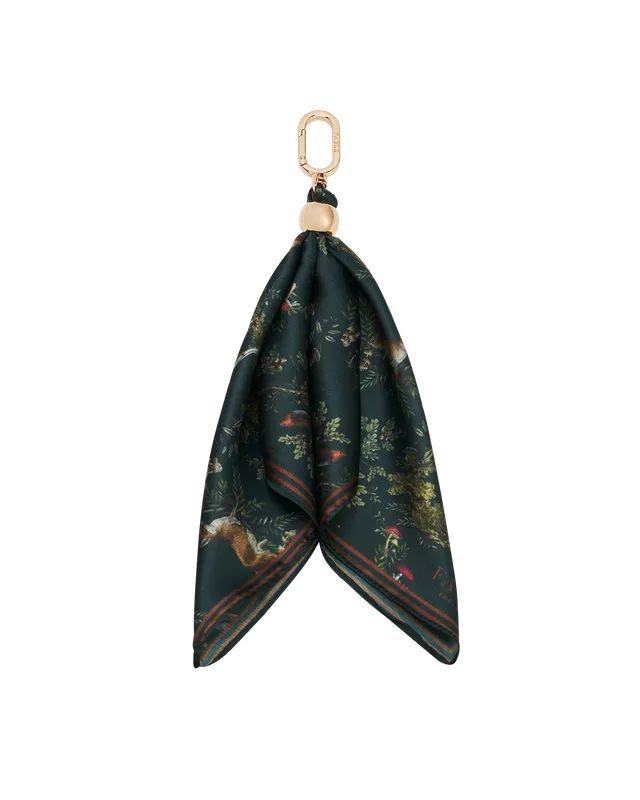fable-england-accessories-into-the-woods-taschen-charm-gr-n-schal image 1