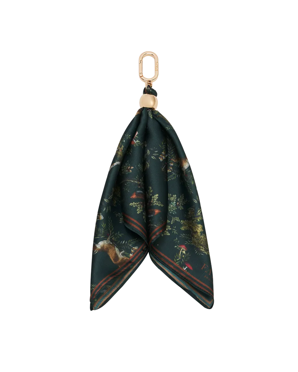 fable-england-accessories-into-the-woods-taschen-charm-gr-n-schal image 1