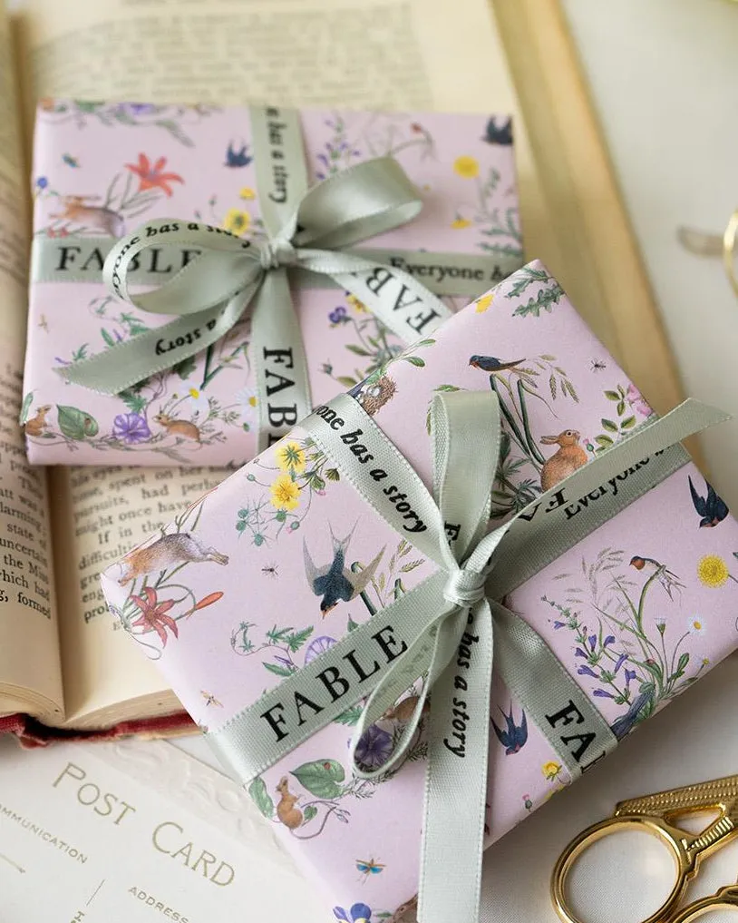 fable-england-birthday-geschenkverpackung-papier-schleife image 1