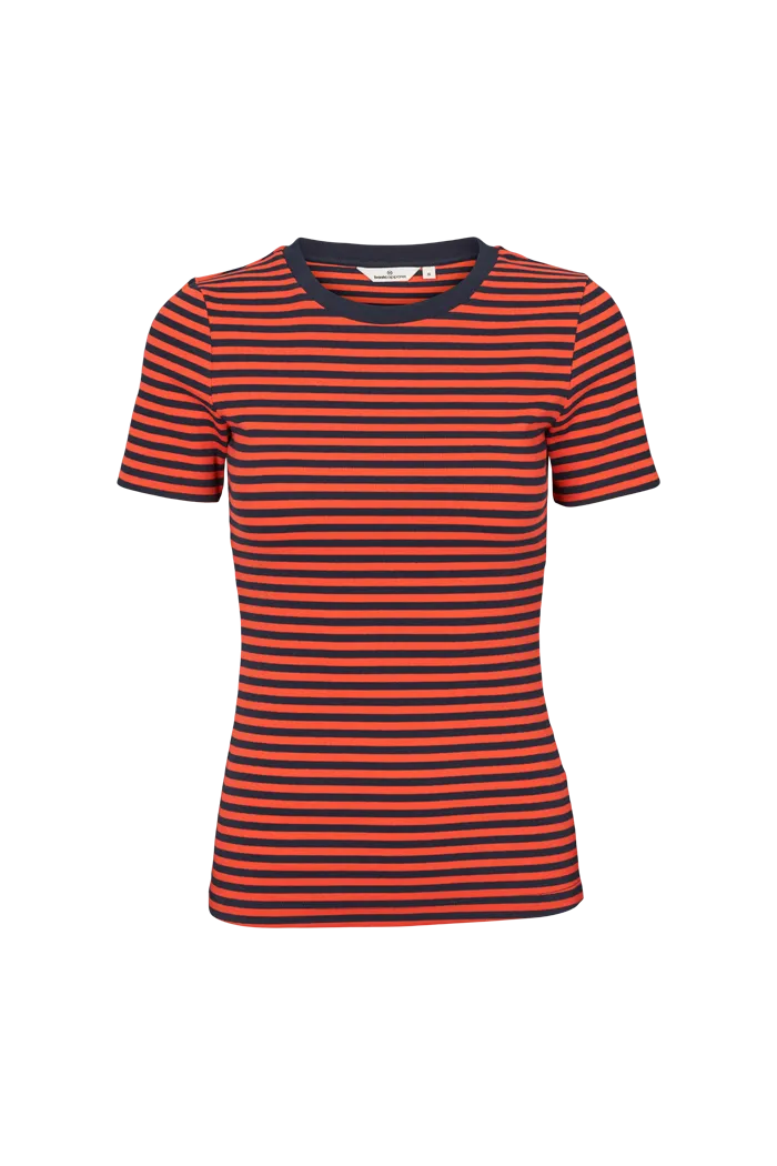 basic-apparel-ludmilla-o-neck-t-shirt-sky-captain-grenadine image 1