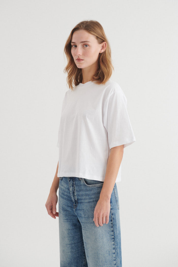 basic-apparel-raji-peace-love-ba118-36-t-shirt-riviera-print image 4