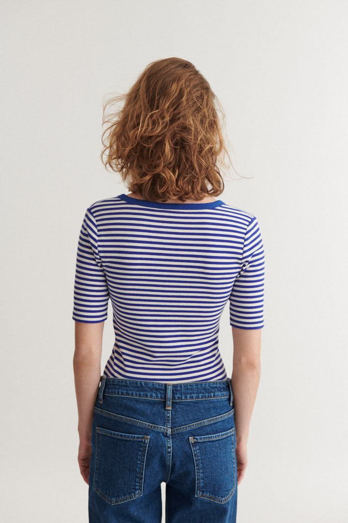 basic-apparel-ludmilla-top-streifen-blau-bio-baumwolle image 4