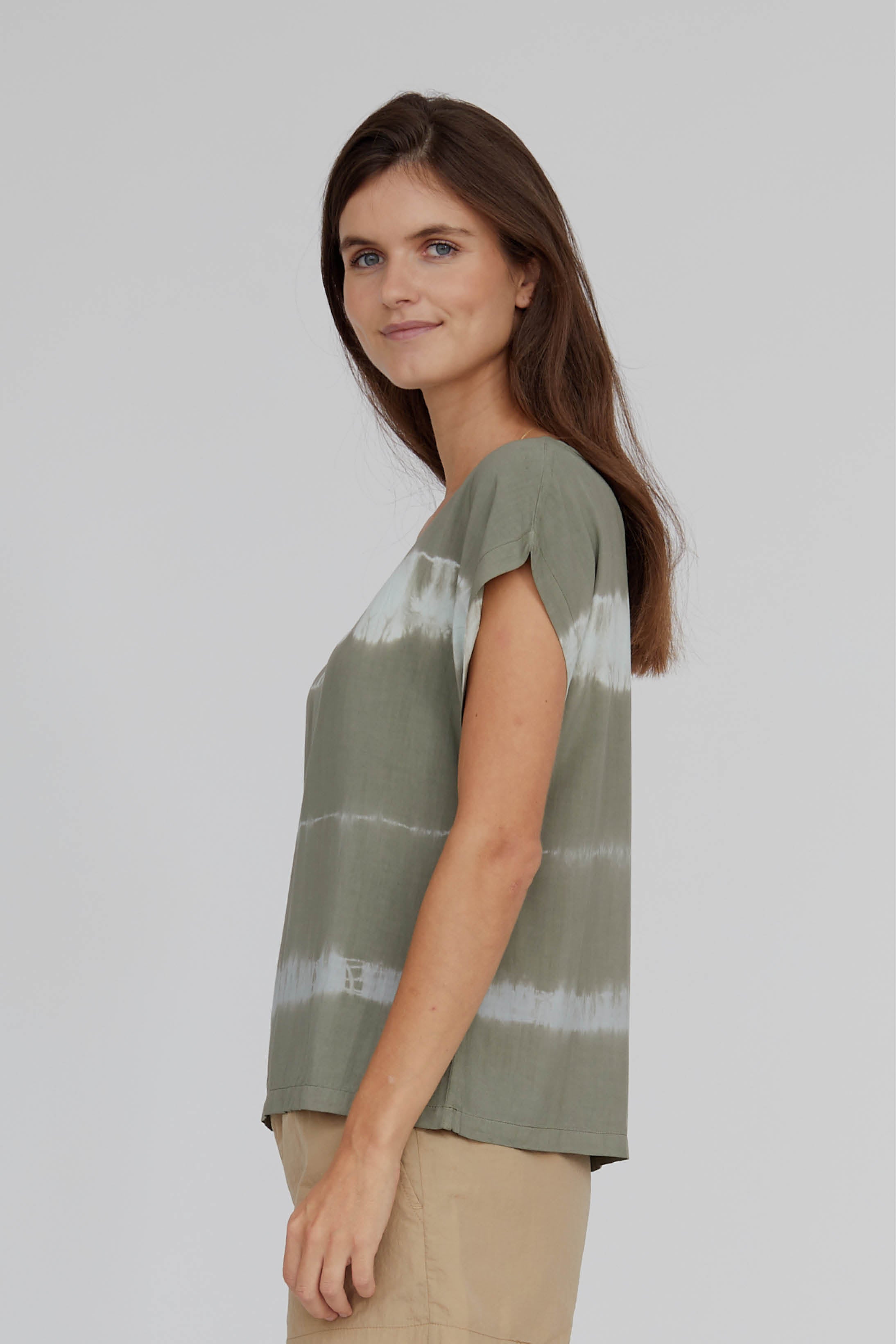 basic-apparel-orchid-tee-t-shirt-tie-dye-vetiver-viskose image 3